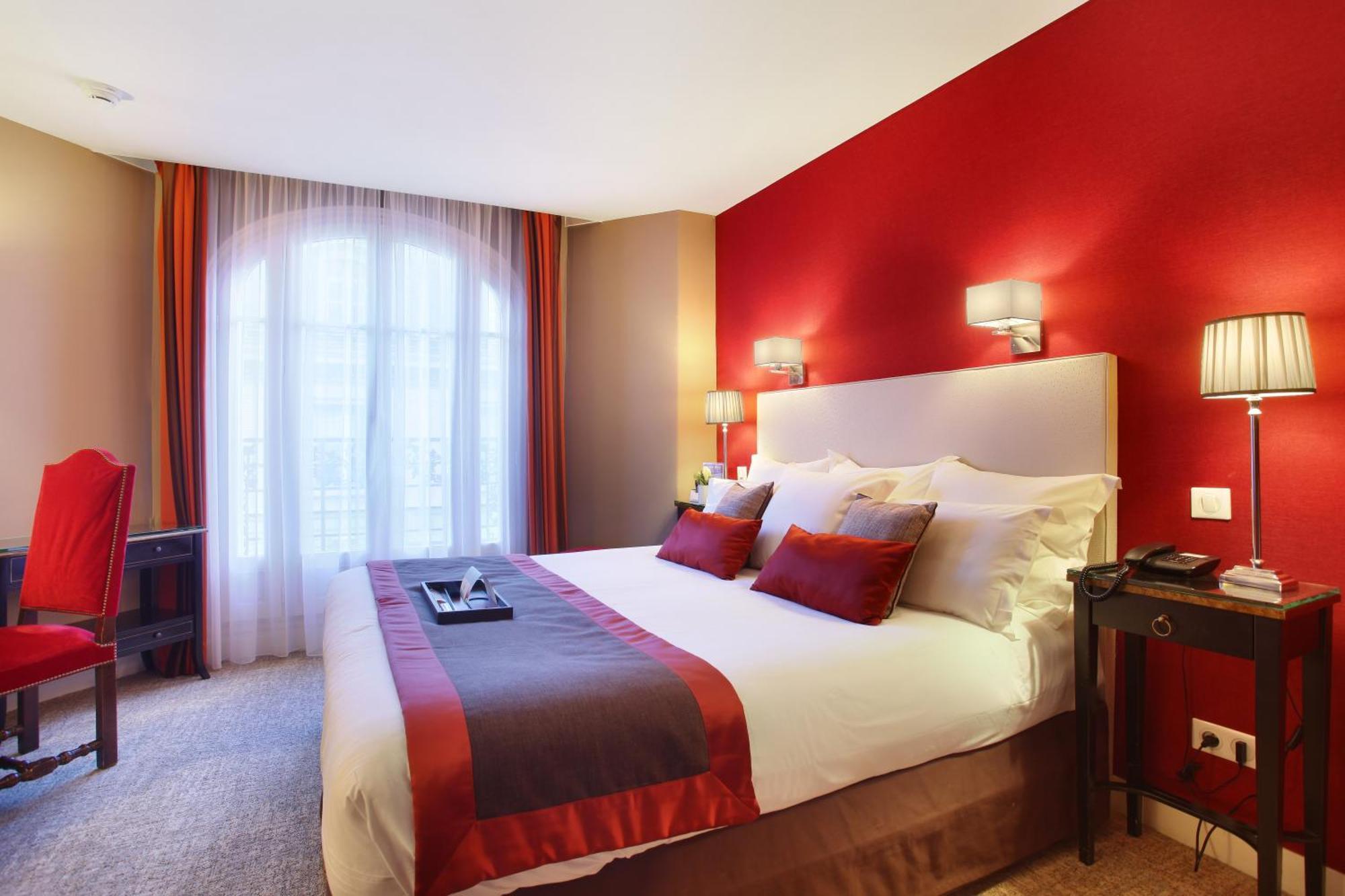 Trianon Rive Gauche Hotel